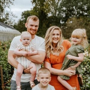 Meet your Posher, Danielle